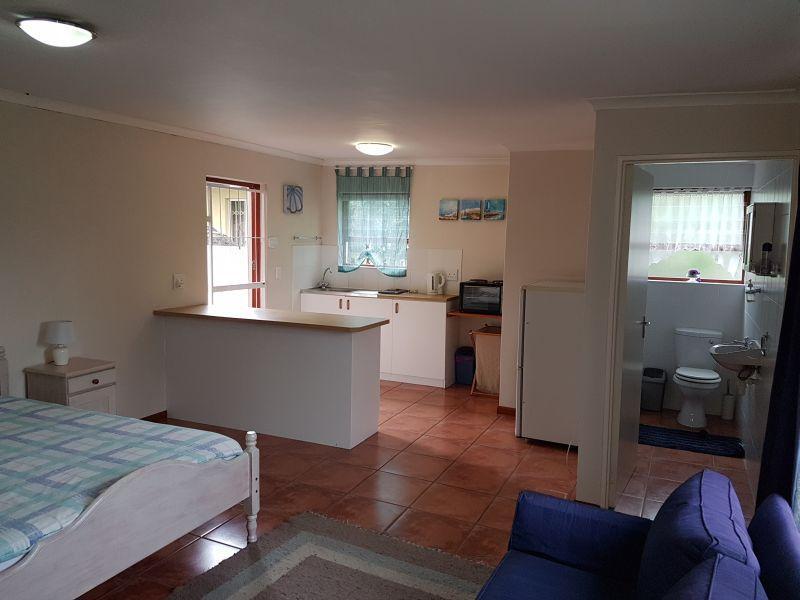 To Let 1 Bedroom Property for Rent in Oakglen Western Cape